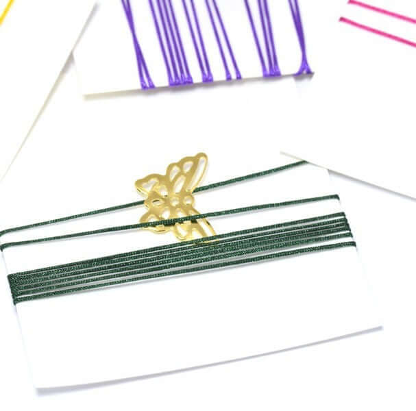 Vente au détail 2 mètres de Cordon très fin vert sapin foncéen coton et polyester 0,4 mm pour bijoux cordon ou macramé