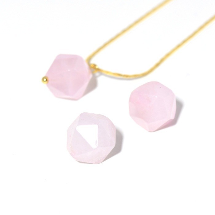 Vente x2 perles en quartz rose 12x12 mm trou environ 2 mm forme géométrique octogonale