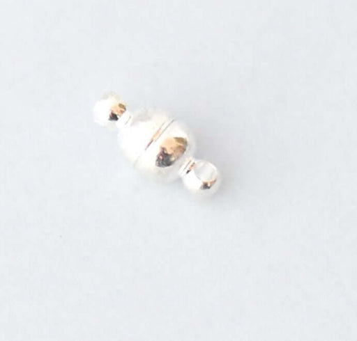 Achat au détail 1 petit fermoir magnétique argenté 11x5mm sans nickel -apprèts pour vos créations de bijoux
